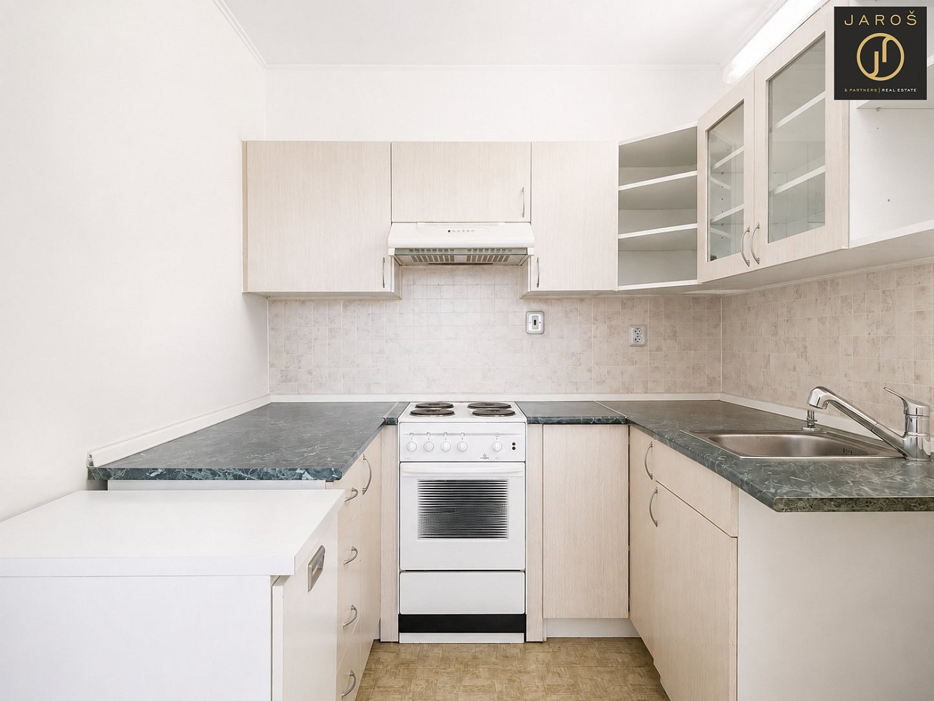 Pronájem bytu 2+kk 40 m² – fotografie 3