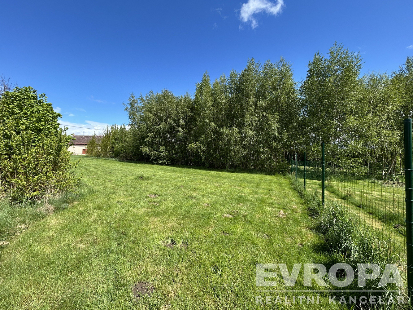 Prodej stavebního pozemku 1 547 m² – fotografie 2