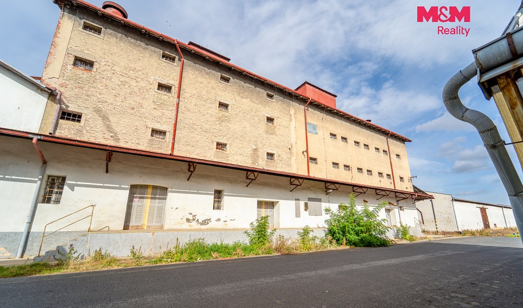 Prodej zemědělského objektu 5 000 m², Podbořany – náhled fotky 2