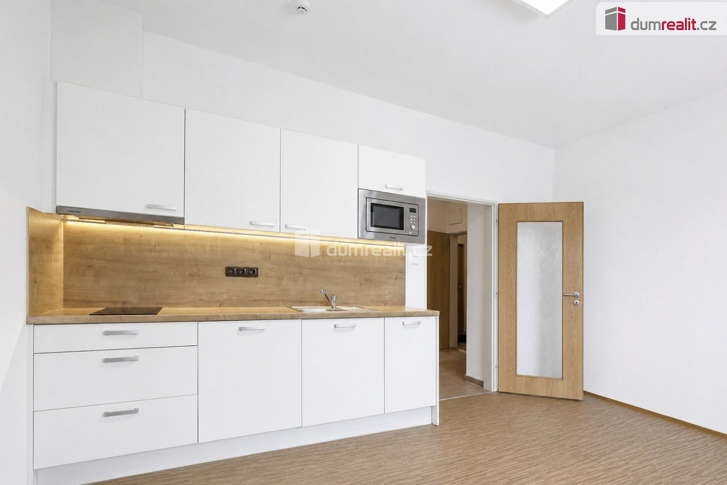 Pronájem bytu 1+kk 30 m² — photo 3