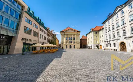 Prodej nájemního domu, činžáku 1 087 m², Praha 1 - Staré Město