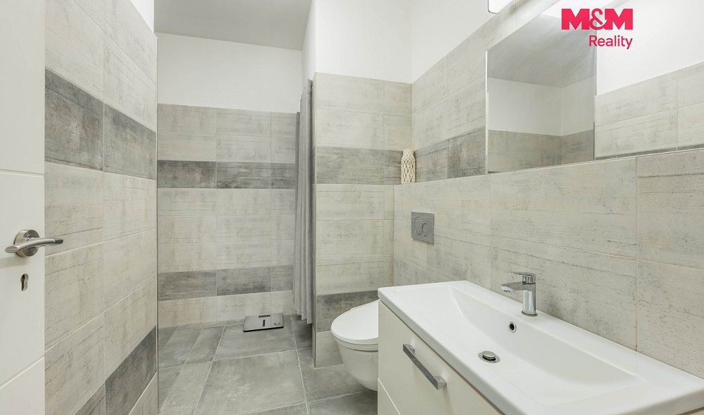 Prodej domu 85 m² s pozemkem 1 005 m², Sulice – náhled fotky 16