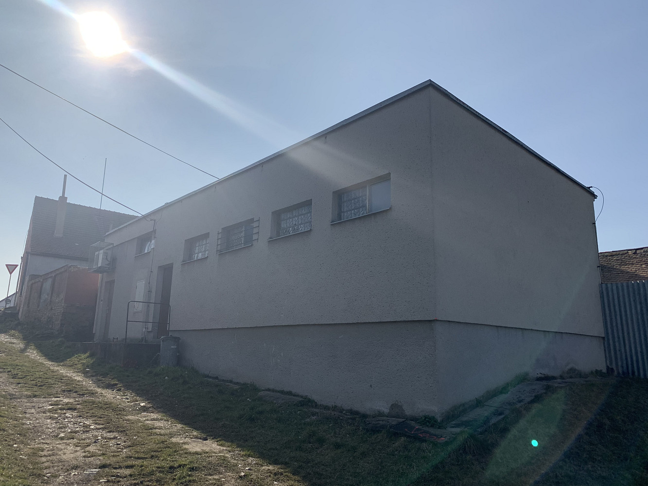Prodej skladovacích prostor 69 m² – fotografie 2