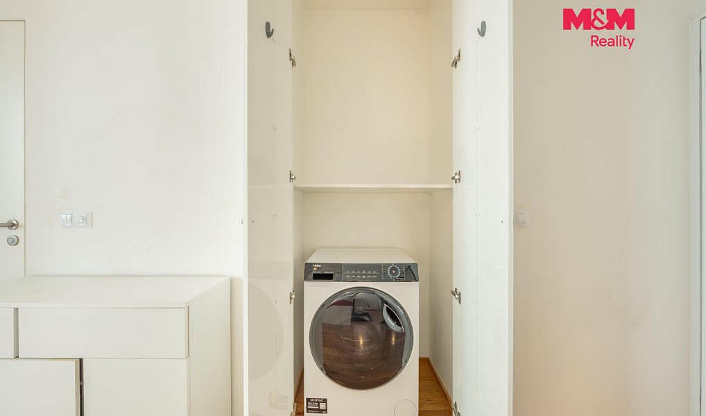 Pronájem bytu 2+kk 64 m², Praha – náhled fotky 14