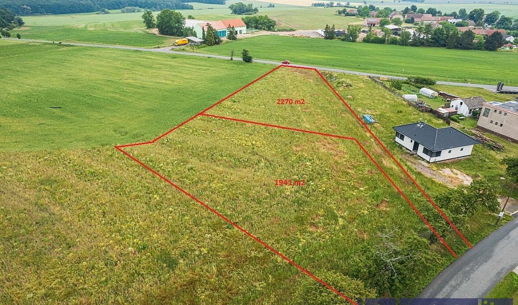 Prodej stavebního pozemku 1 941 m², Kasalice – náhled fotky 3
