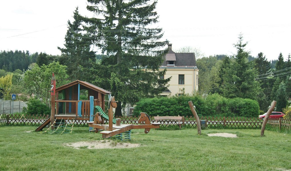 Prodej domu 418 m² s pozemkem 1 134 m², Tanvald – náhled fotky 33