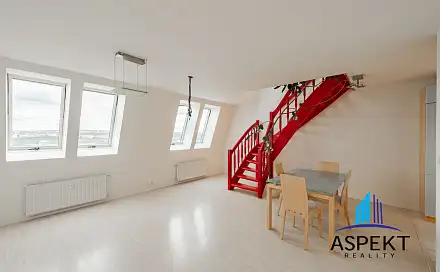 Prodej bytu 4+kk 94 m², Nad Ohradou, Praha 3 - Žižkov