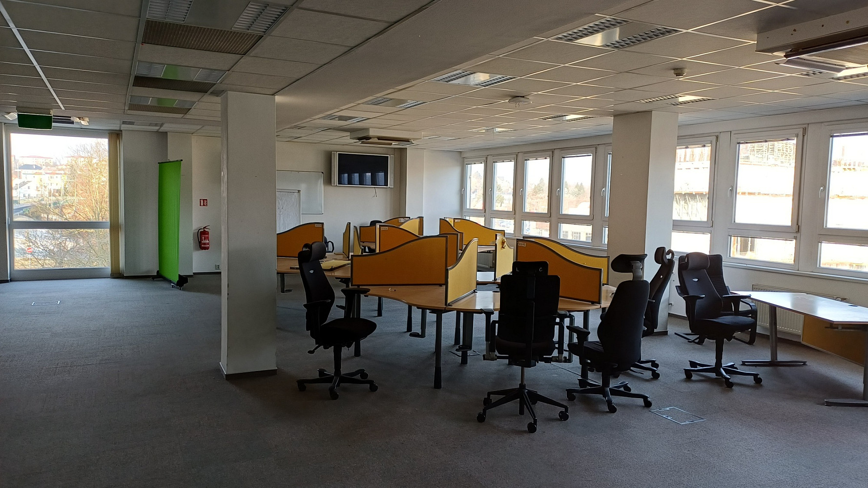 Pronájem kanceláře 1 000 m² – pohled 4