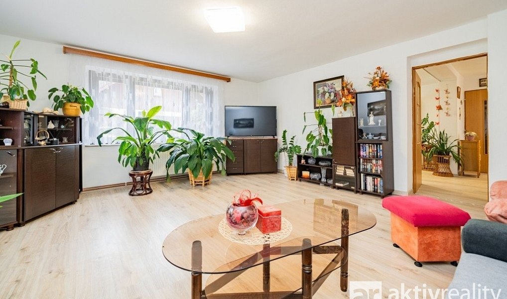 Prodej domu 225 m² s pozemkem 904 m², Vodochody – náhled fotky 6