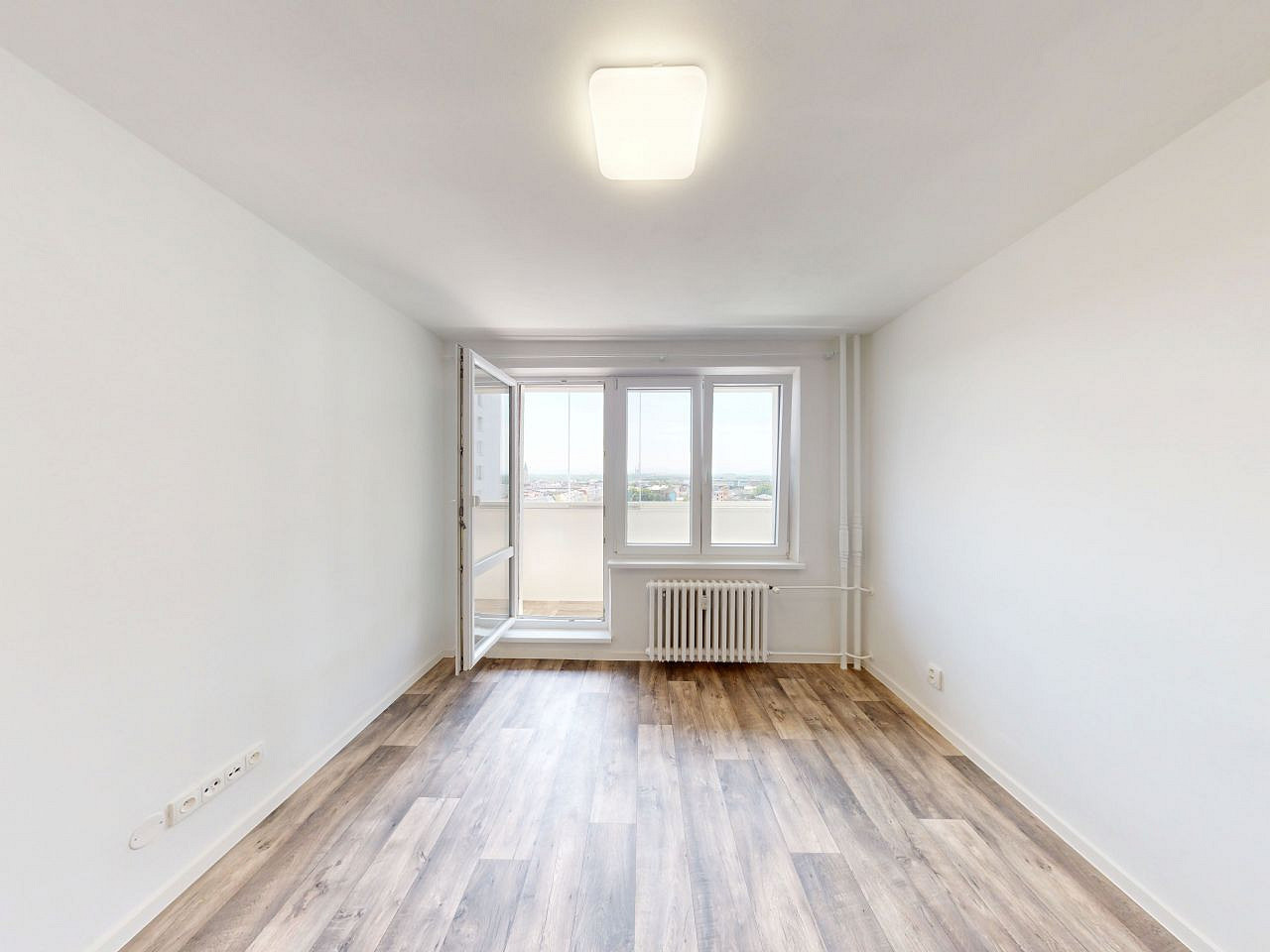 Pronájem bytu 1+kk 28 m² – fotografie 4