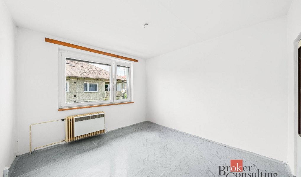 Prodej bytu 3+1 80 m², Kolinec – náhled fotky 12