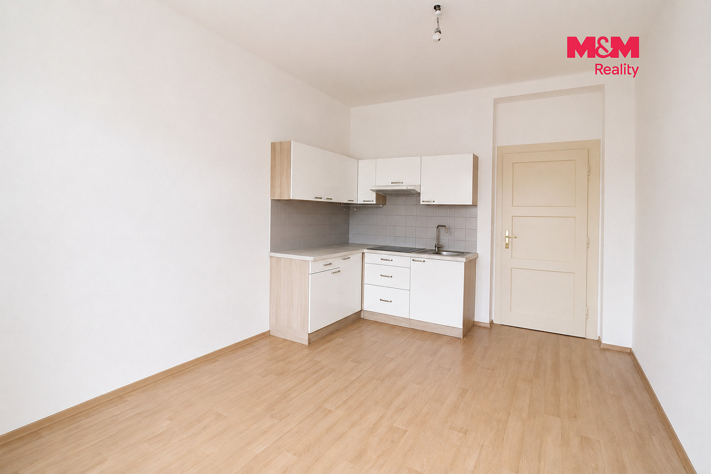 Prodej bytu 1+kk 28 m² – fotografie 2