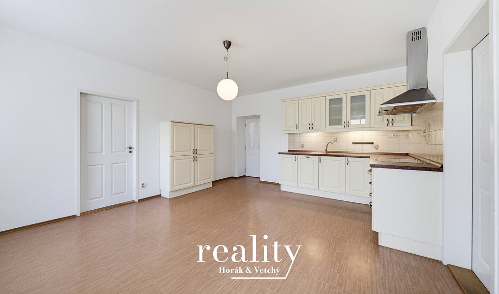 Prodej domu 178 m² s pozemkem 813 m², Křelovice – náhled fotky 7