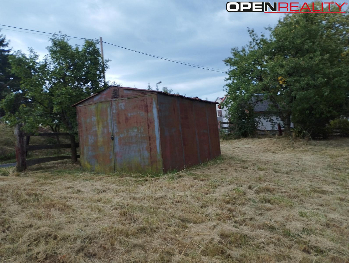 Prodej stavebního pozemku 976 m² – pohled 6