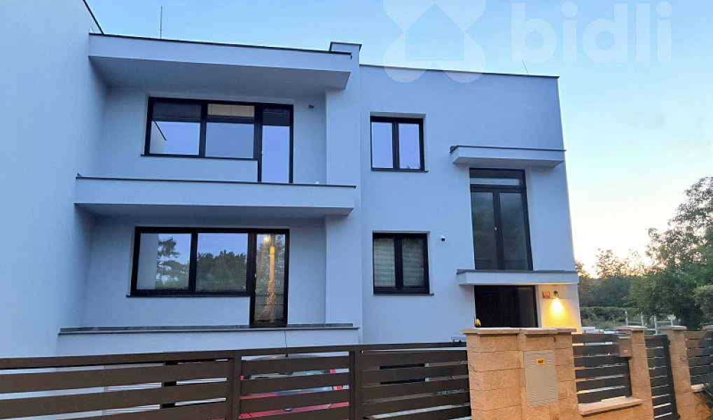 Pronájem bytu 4+1 100 m², Černošice – náhled fotky 23