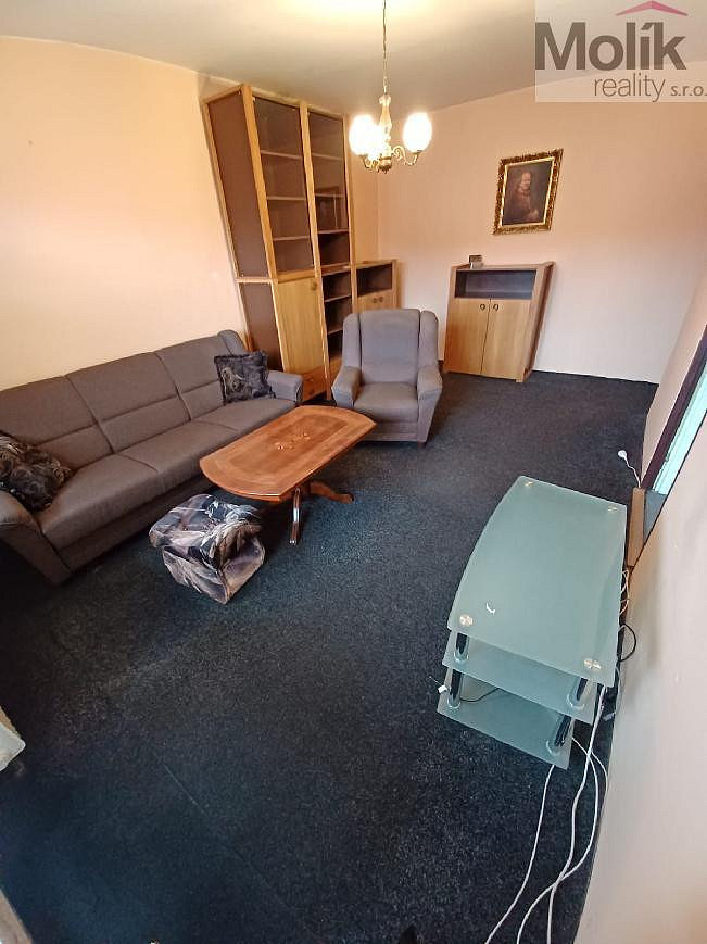 Pronájem bytu 3+1 69 m² – fotografie 2