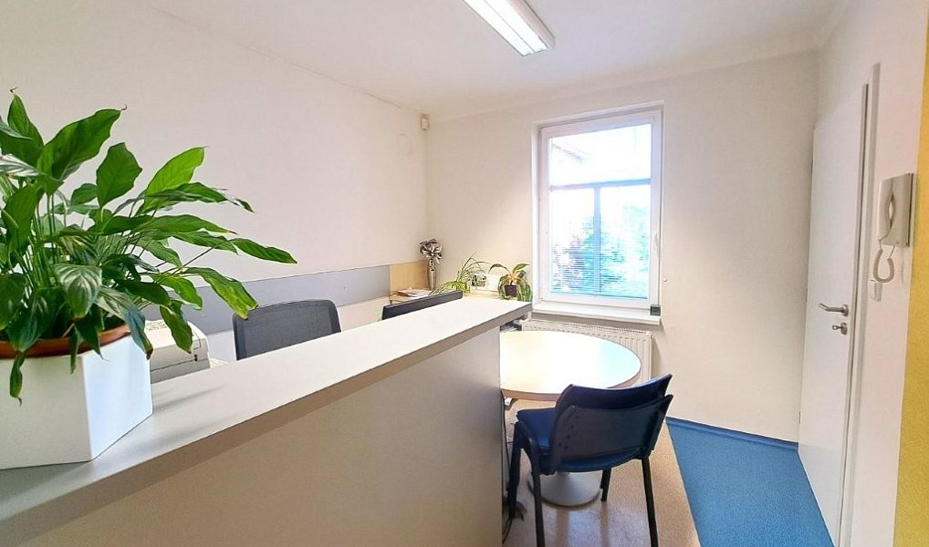 Pronájem kanceláře 180 m², Zlín – náhled fotky 7