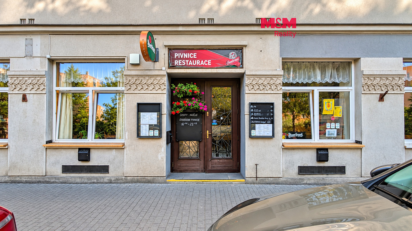 Pronájem restaurace 324 m²
