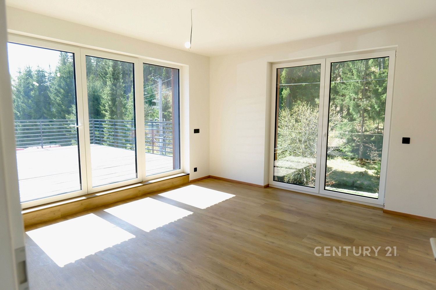 Prodej nájemního domu, činžáku 119 m² – fotografie 2