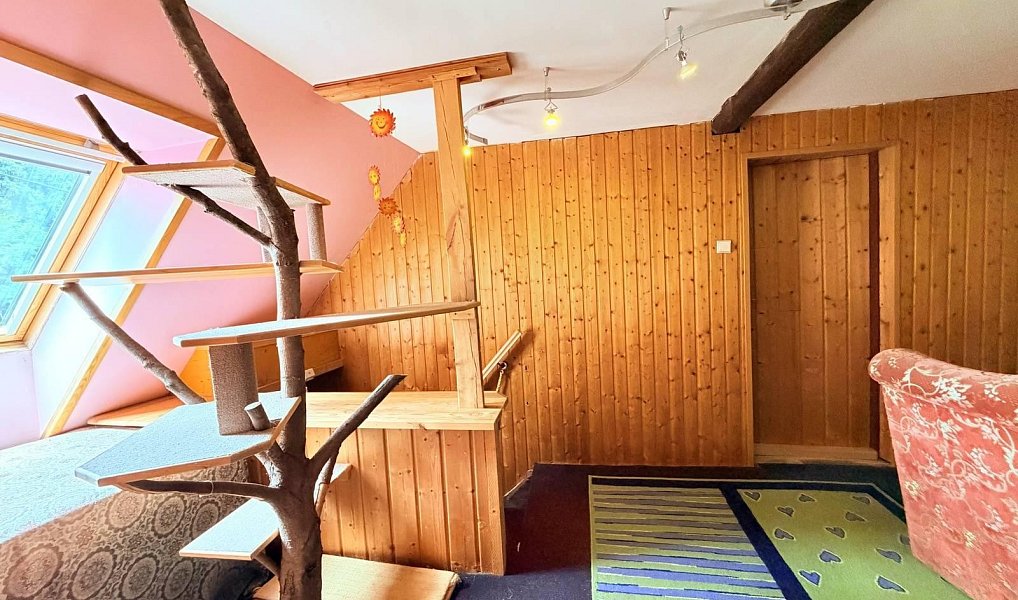 Prodej domu 200 m² s pozemkem 1 124 m², Klíny – náhled fotky 17