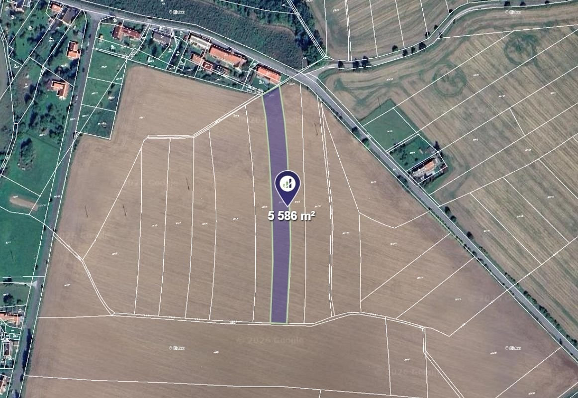Prodej pole 5 586 m²