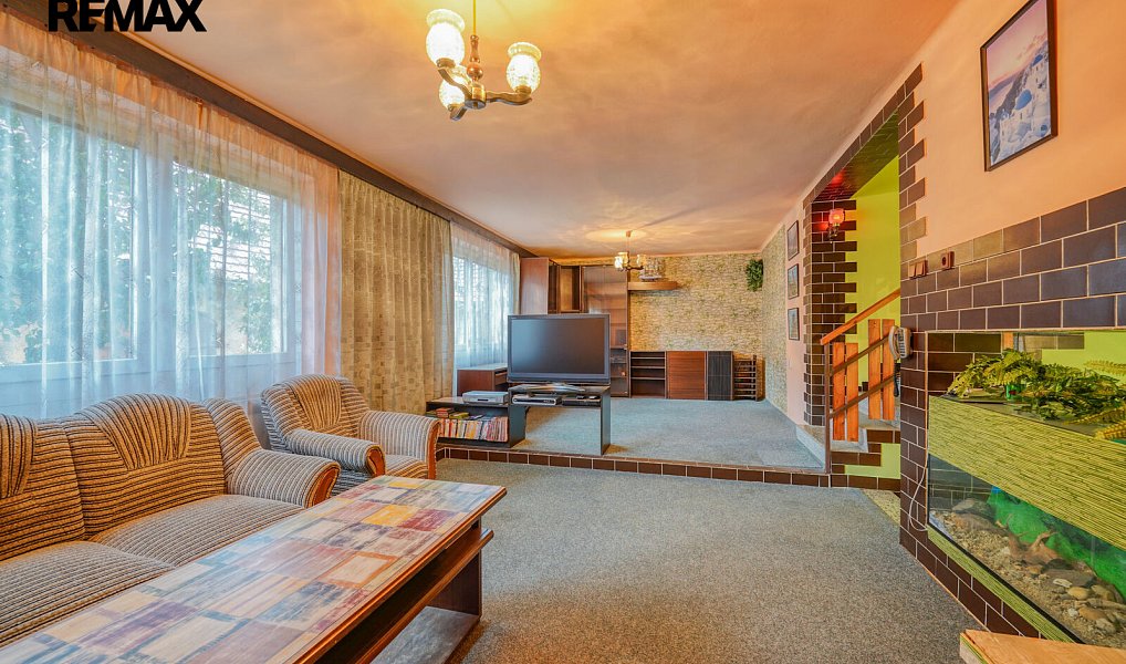 Prodej domu 437 m² s pozemkem 1 348 m², Vrčeň – náhled fotky 7