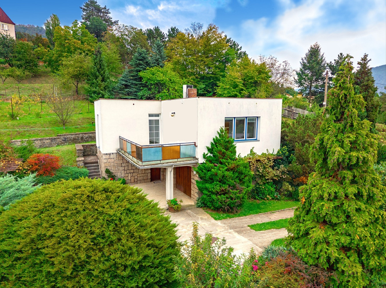 Prodej vily 254 m² s pozemkem 1 752 m²
