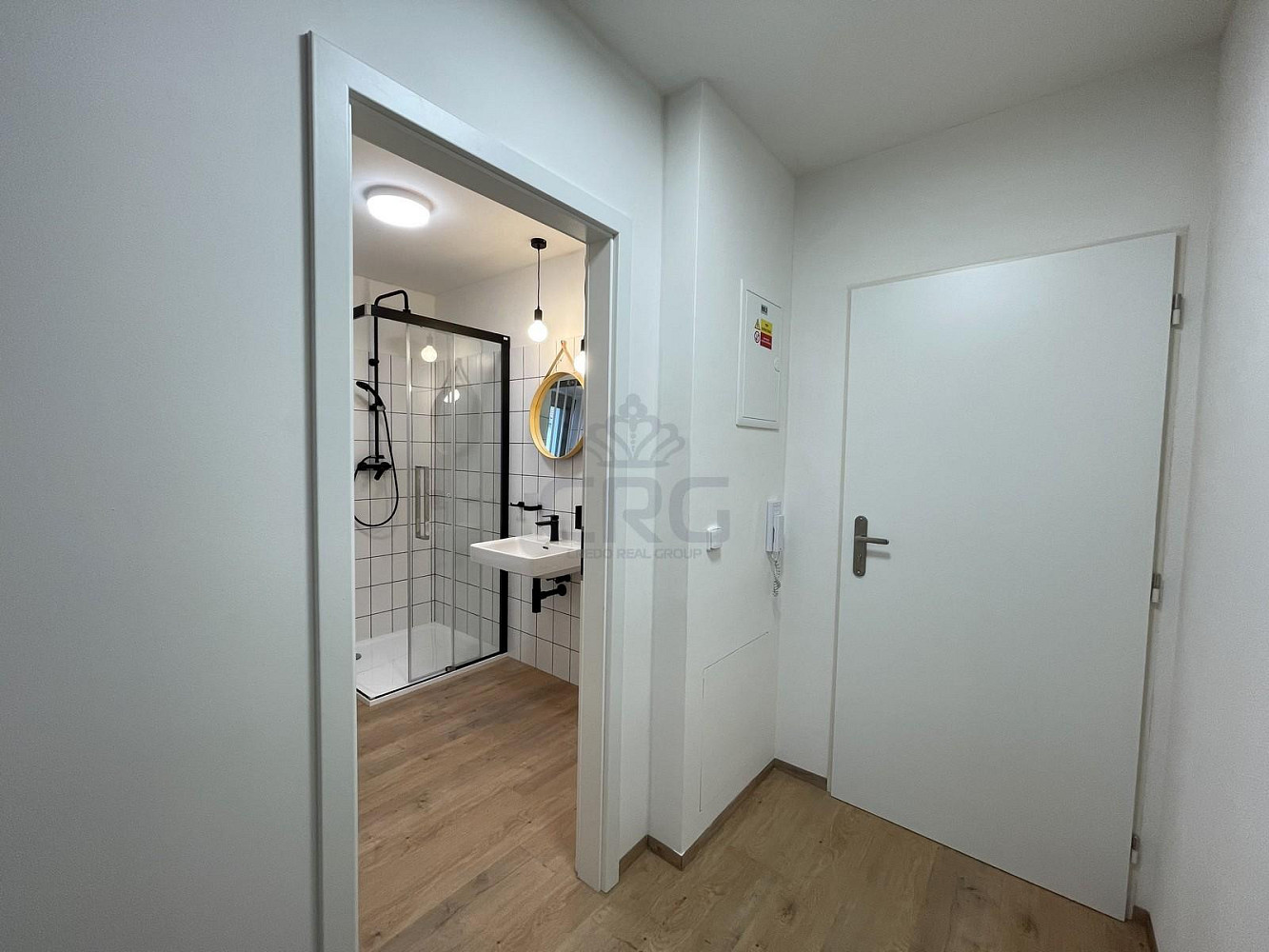 Pronájem bytu 2+kk 42 m² – fotografie 3