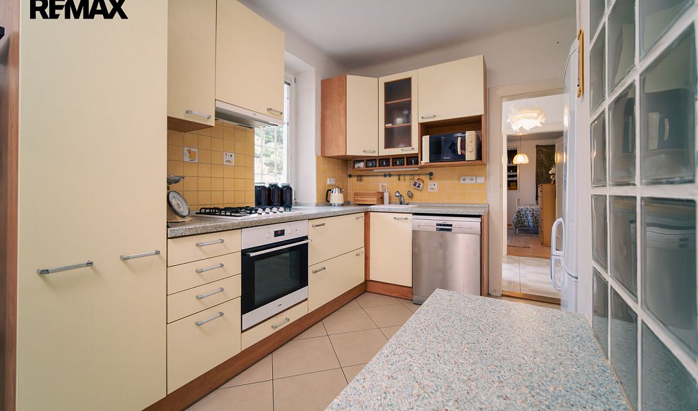 Prodej domu 230 m² s pozemkem 934 m², Koryčany – náhled fotky 21