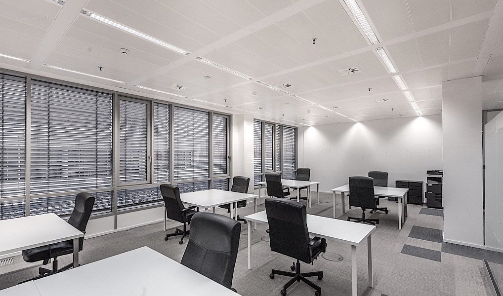 Pronájem kanceláře 631 m², Praha – náhled fotky 3