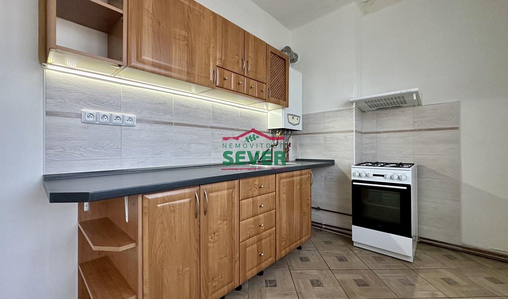 Prodej bytu 2+1 53 m², Krupka – náhled fotky 2