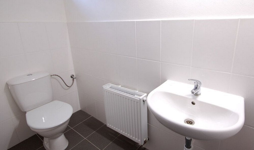 Prodej ubytovacího objektu 417 m², Neratovice – náhled fotky 6