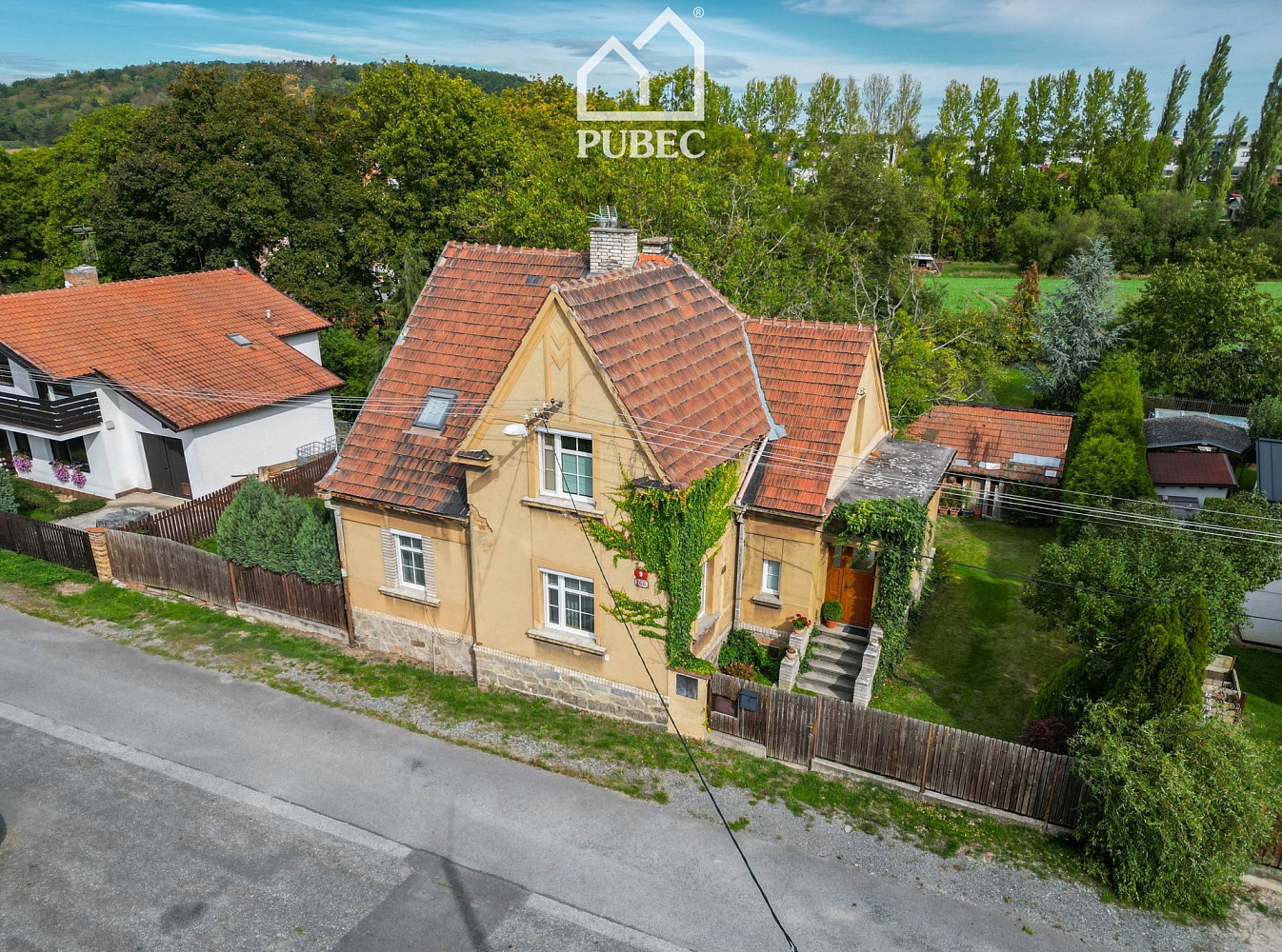 Prodej domu 198 m² s pozemkem 701 m²