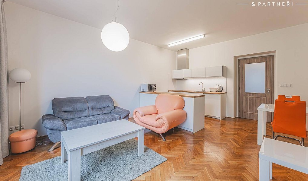 Pronájem bytu 2+kk 59 m², Hradec Králové – náhled fotky 4