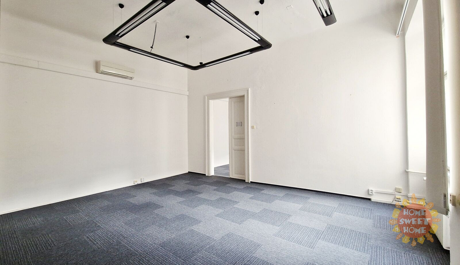 Pronájem kanceláře 91 m² — photo 2