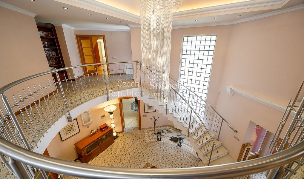 Prodej domu 645 m² s pozemkem 760 m², Průhonice – náhled fotky 15