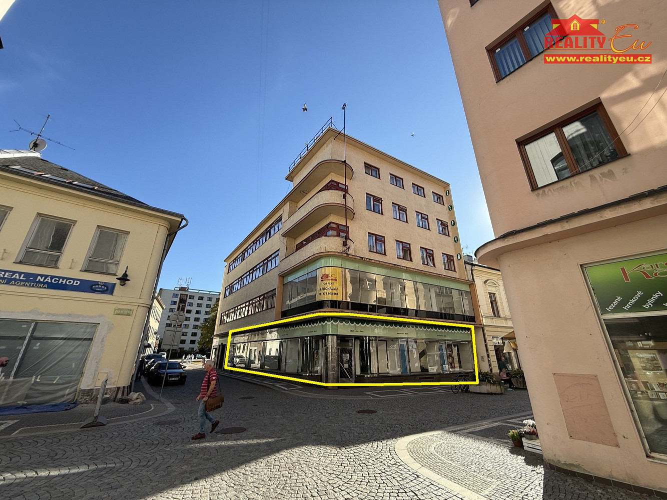 Pronájem obchodních prostor 169 m²
