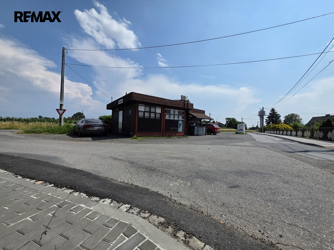 Prodej obchodních prostor 50 m² — photo 2