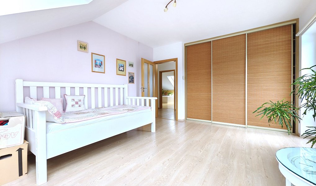 Prodej domu 224 m² s pozemkem 816 m², Nový Vestec – náhled fotky 44
