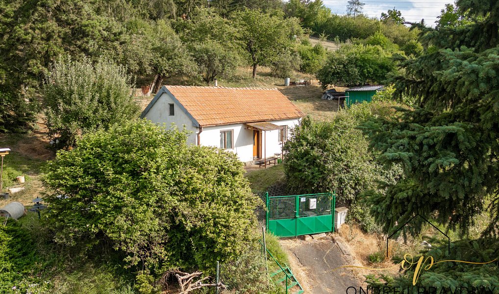 Prodej stavebního pozemku 1 601 m², Statenice – náhled fotky 7