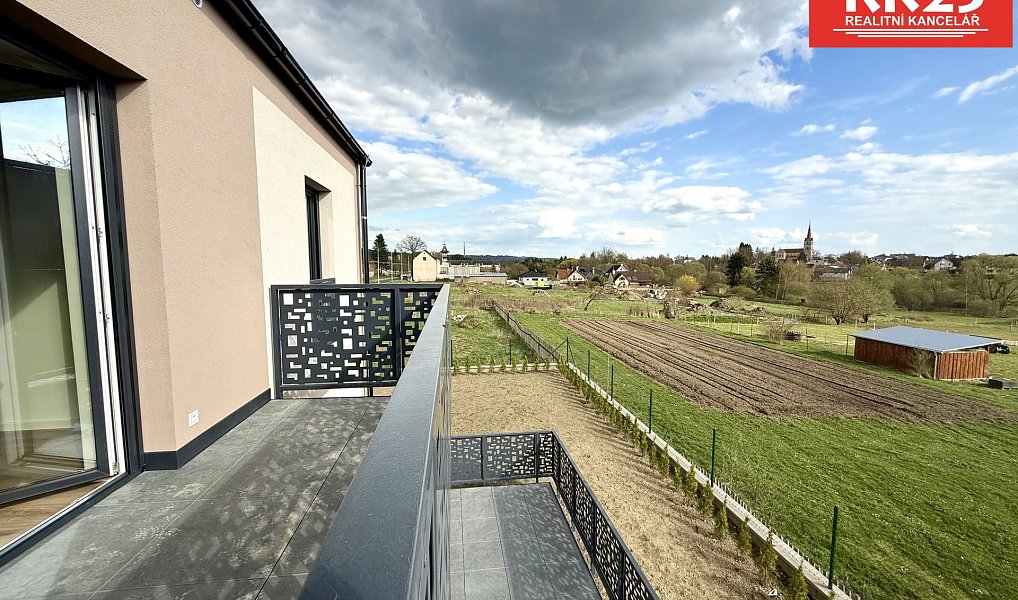 Prodej domu 200 m² s pozemkem 497 m², Velká Hleďsebe – náhled fotky 33