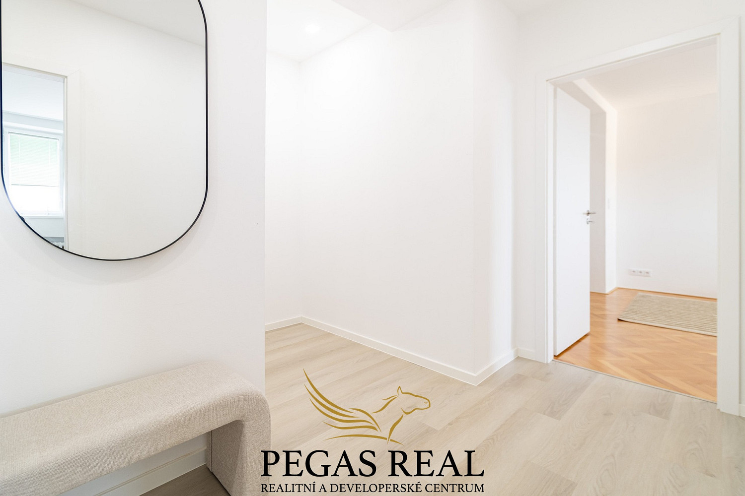 Pronájem bytu 2+kk 69 m² – fotografie 5