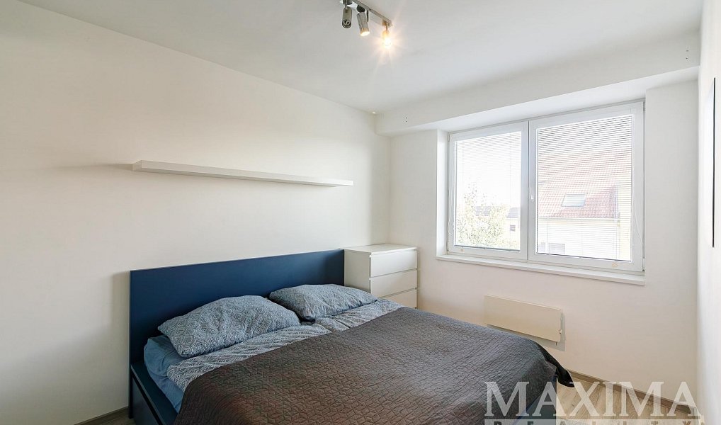 Pronájem bytu 2+kk 38 m², Jinočany – náhled fotky 8