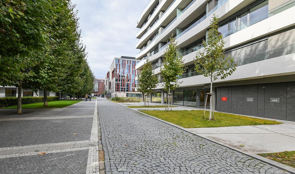 Pronájem bytu 2+kk 70 m², Praha – náhled fotky 22