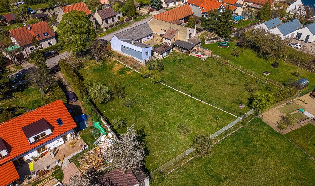 Prodej stavebního pozemku 970 m², Vysoký Újezd – náhled fotky 7