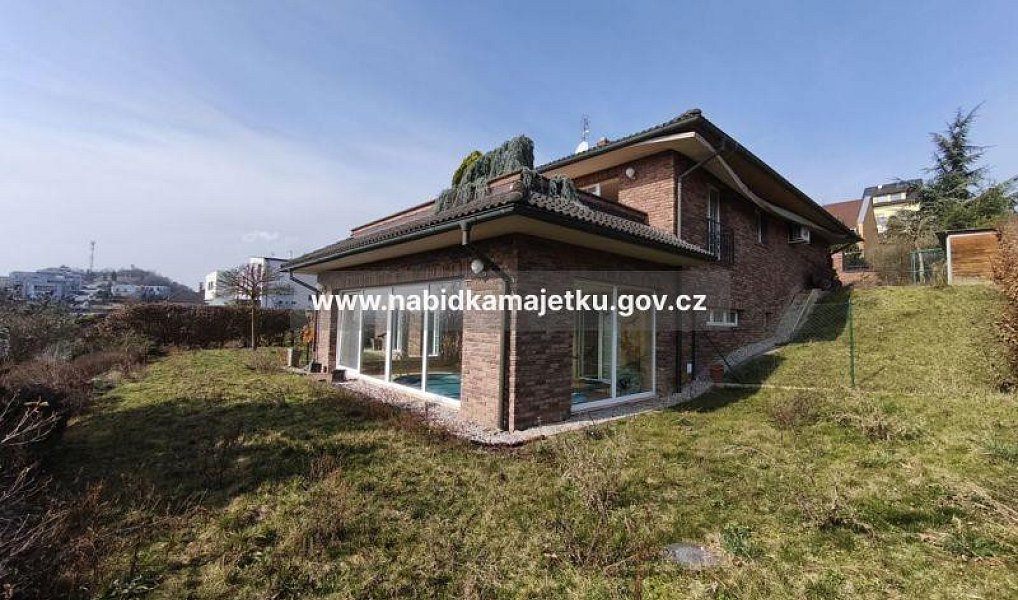 Prodej domu 265 m² s pozemkem 1 080 m², Králův Dvůr – náhled fotky 5