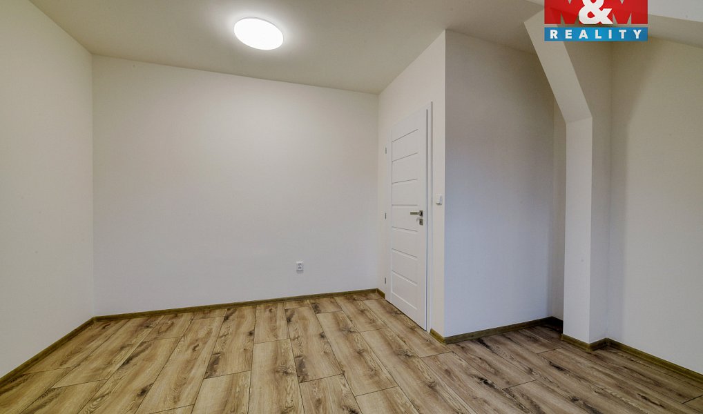 Pronájem bytu 3+kk 74 m², Luby – náhled fotky 18