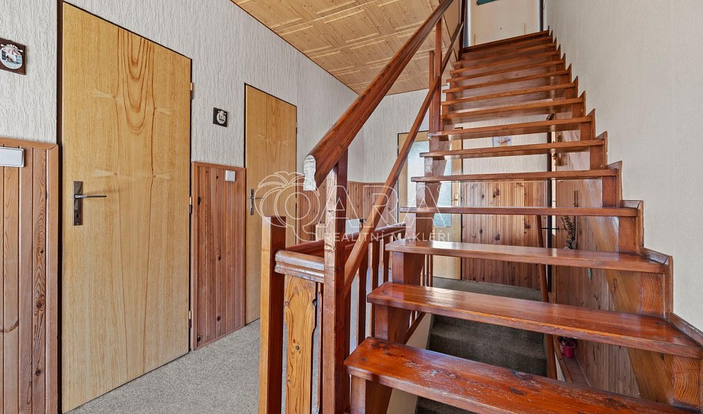 Prodej domu 189 m² s pozemkem 872 m², Chorušice – náhled fotky 25