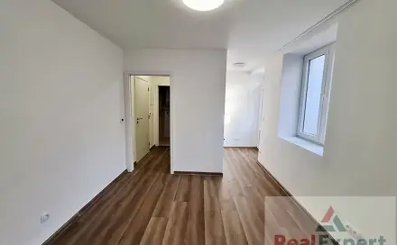 Pronájem bytu 1+kk 20 m², Máchova, Praha 2 - Vinohrady