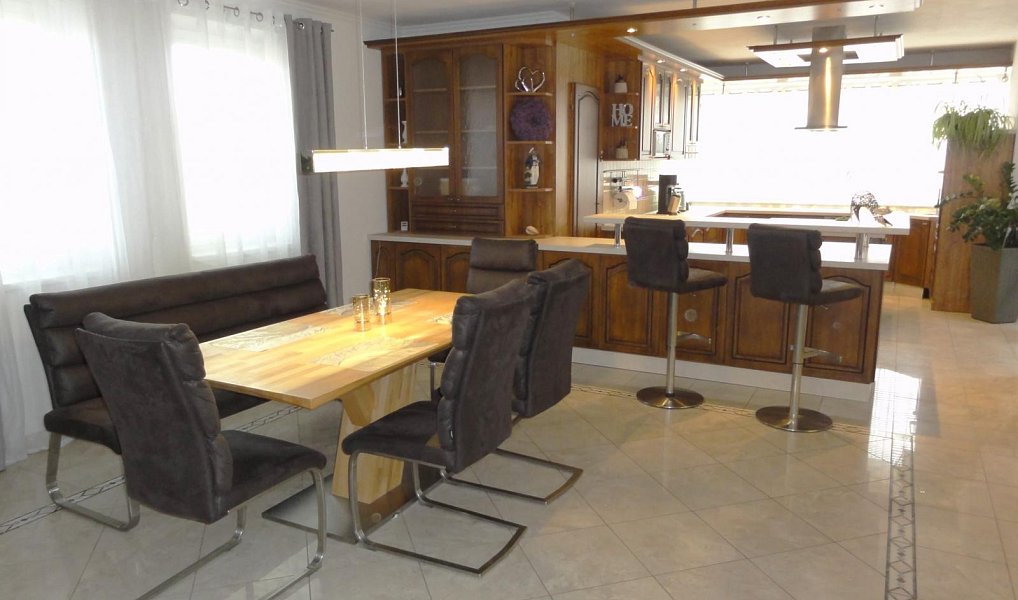 Prodej domu 251 m² s pozemkem 946 m², Mikulov – náhled fotky 10